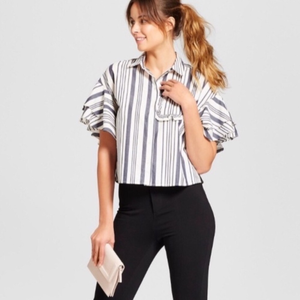 A New Day Striped Ruffle Flutter Sleeve Crop Top - Picture 4 of 8